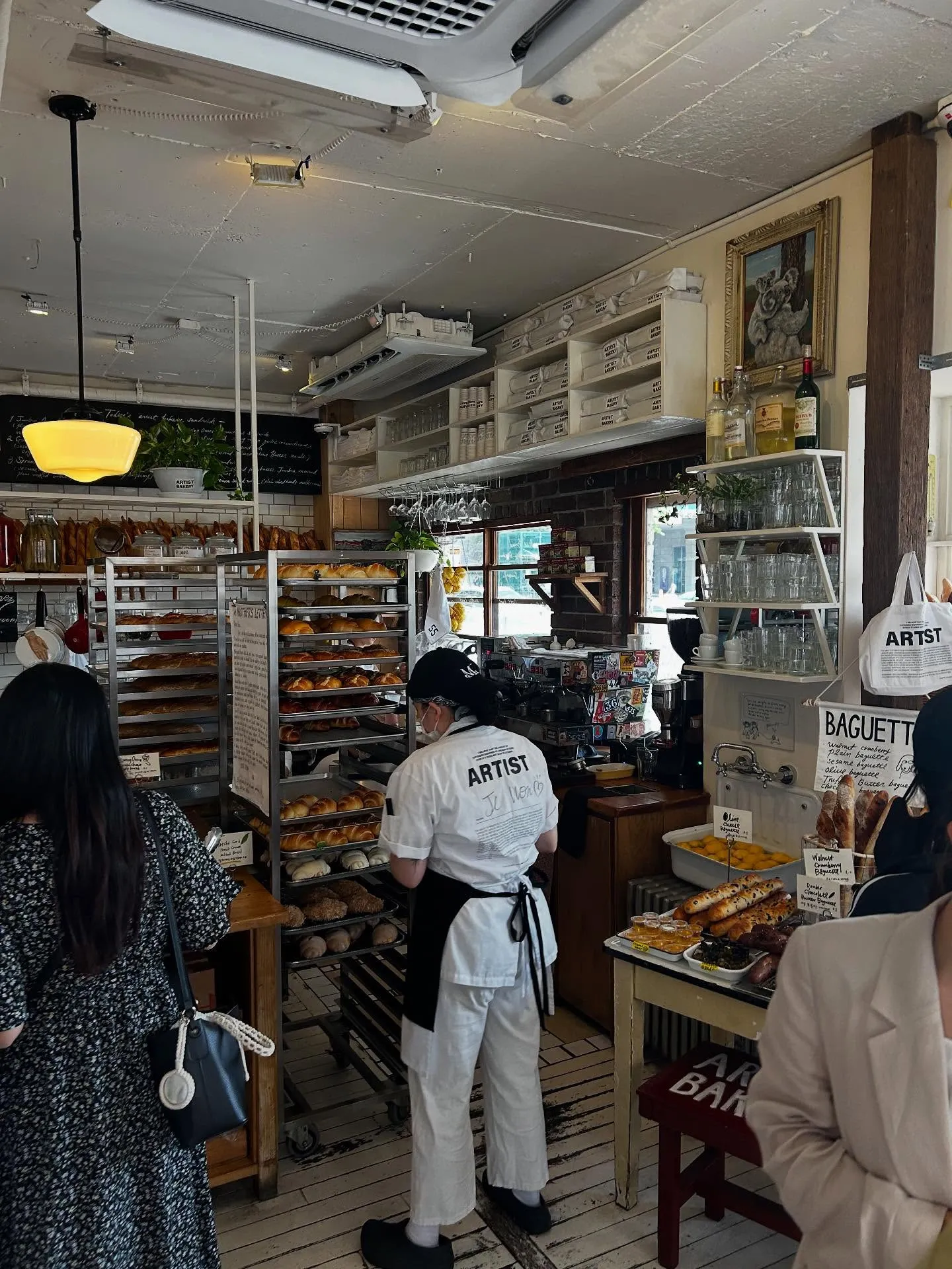 仕事終わりに延泊してパン屋巡り🥐