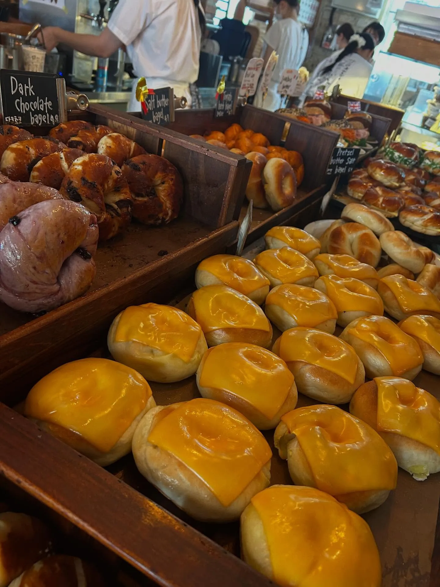 仕事終わりに延泊してパン屋巡り🥐